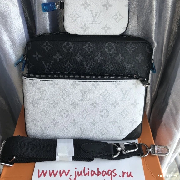 Frstbag ru LOUIS VUITTON DISTRICT 0810
